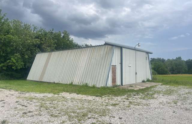808 East Young Avenue - 1