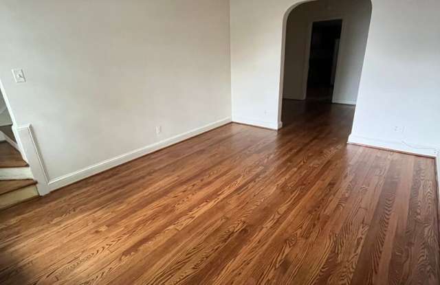 Alexandria/Old Town - 118 Baggett Place - $2,695.00