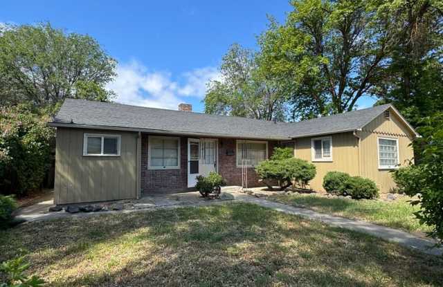 Photo of Cozy 2-Bed with Spacious Living, Parking, Pets OK!