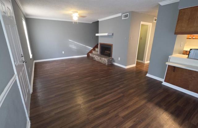 5141 E Hunters Chapel Ct