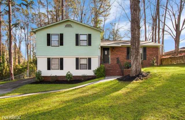 328 Oak Lake Dr. - 328 Oak Lake Drive, Columbia County, GA 30907