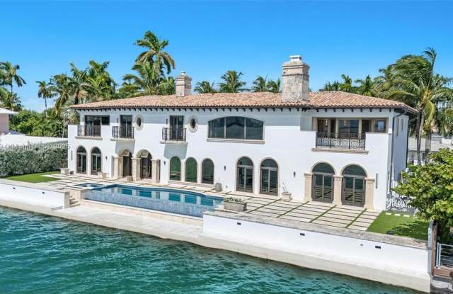 Photo of 1331 Bay Ter