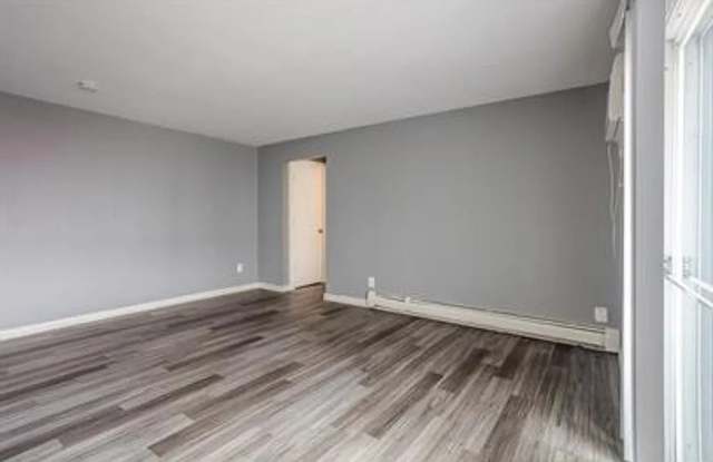 1942 Kentucky Ave - 2