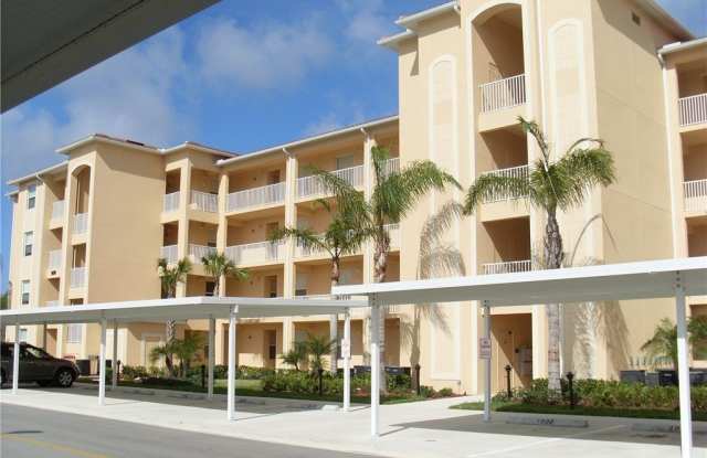 8570 Kingbird Loop