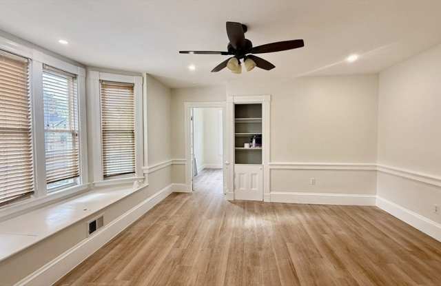 Photo of 225 Pleasant Street unit: 1