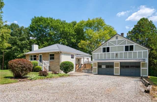 492 Center Grange Road