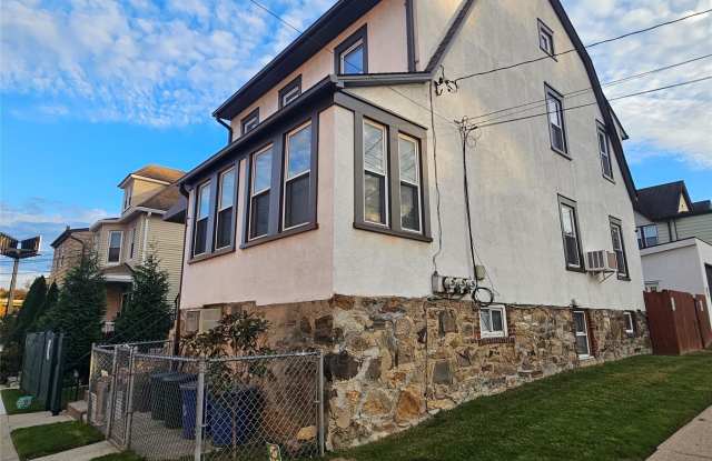 156 Beechwood Avenue unit: 1