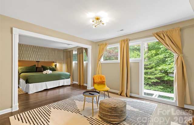 25033 Molokai Drive unit: Upper Unit