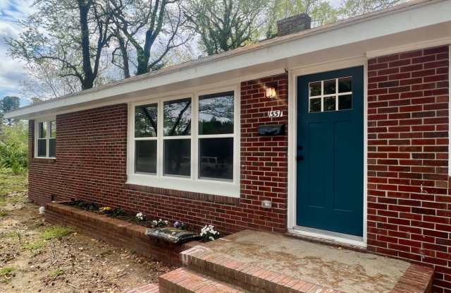 Remodeled 3BR/2BA House in the Heart of Great Neck! Close to Cox High School photos photos