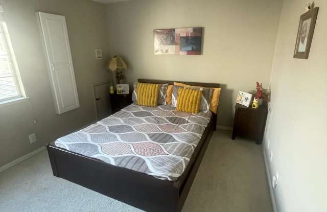 Photo of 7734 Creekside Dr