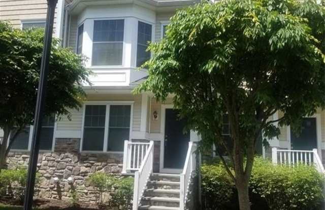 85 Camp Avenue unit: Apt 14J