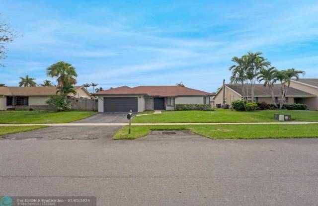 10244 SW 49th Mnr - 10244 Southwest 49th Manor, Cooper City, FL 33328