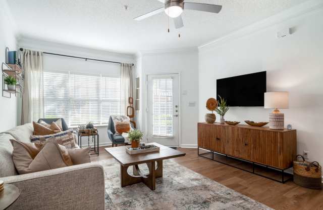 Jefferson at the Perimeter Apartments