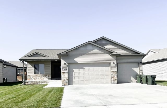 1225 N. 100th St. - 1225 North 100th Street, Lincoln, NE 68505