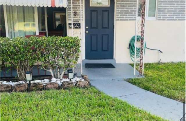661 SW 29th Terrace