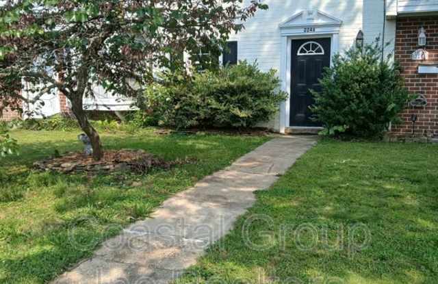 Photo of 2241 Sedgewick Drive - 1