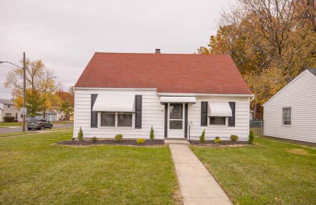 Photo of 755 E 266th St