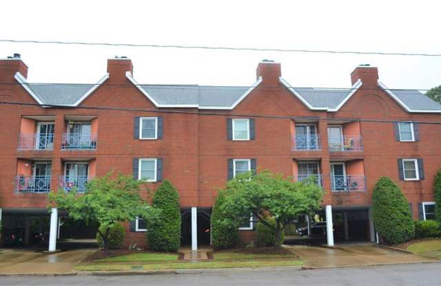 Photo of 1040 Spotswood Avenue