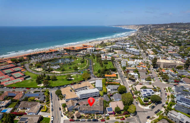 *OPEN HOUSE: 2/15 10-11AM* 2 BR in La Jolla Shores with Unique Features!
