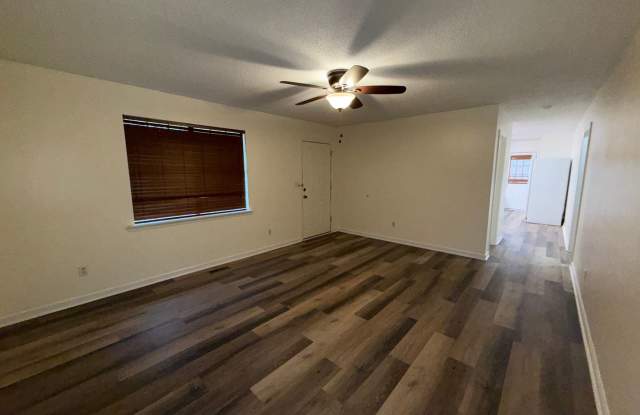 Adorable Updated Home for Rent in Guntersville, AL!