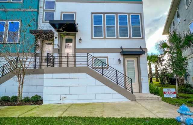 Luxury 4-Bedroom Townhome in Laureate Park – Now Available!