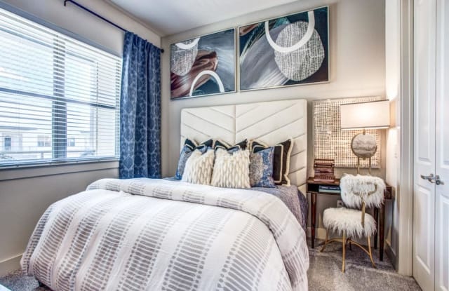 Bluffs at Midway Hollow