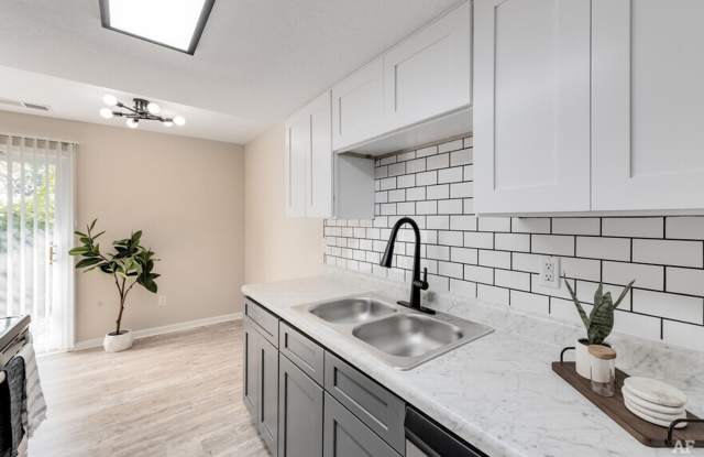 Emerald Square Villas