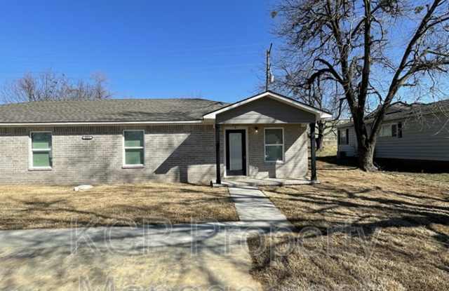 4915 South 34th Street - B