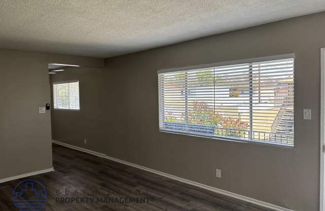 117 E. Leatrice Ln