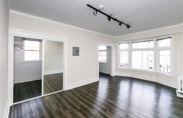 318 - 320 Turk Apartments