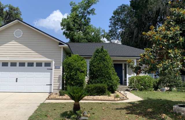 Photo of 3 Bed 2 Bath Single Family Home