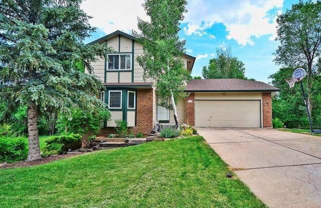 Great 3 or 4 Bedroom Home in SW Colorado Springs Near Bear Creek Park....Cheyenne Mtn Area - 1135 Beta Loop, Colorado Springs, CO 80905