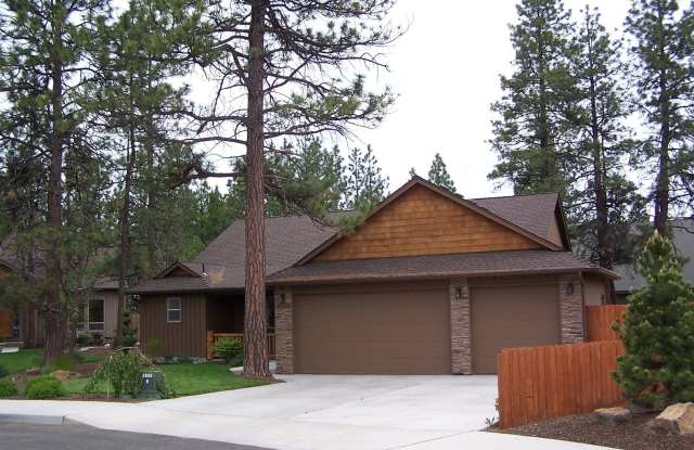 61298 Linfield Court - 61298 Linfield Court, Bend, OR 97702