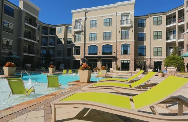 2370 Main at Sugarloaf