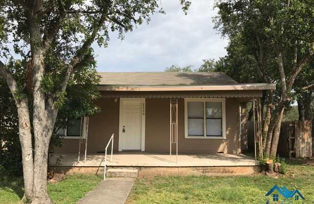 Updated 3-Bed, 2-Bath near Lonestar MS for Rent
