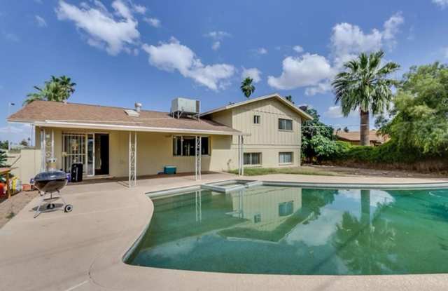 5-Bed 3.5 Bath Tempe Home with Private Pool  Prime ASU Proximity