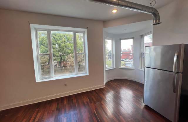 3228 W DIAMOND Street unit: 2