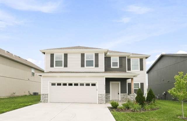 4 bedroom available in Blue Springs!