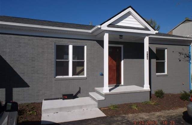 4 Bedroom 2.5 Bath Duplex