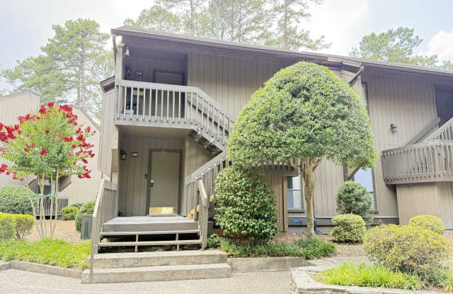 10 Pine Tree Road