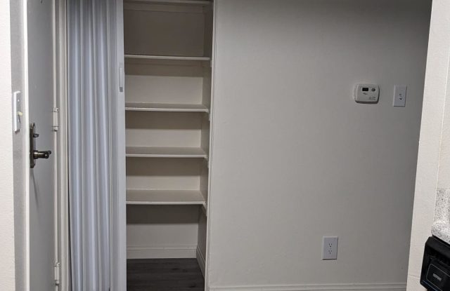 Photo of Whispering Oaks Senior