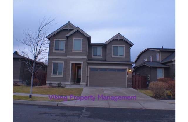 950 NE Steins Pillar Dr.