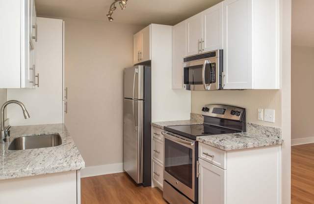 Pacifica Park Apartments