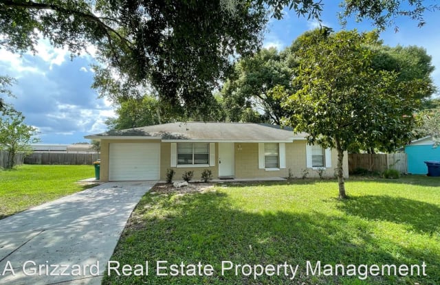 1175 Elm Ct. - 1175 Elm Court, Tavares, FL 32778