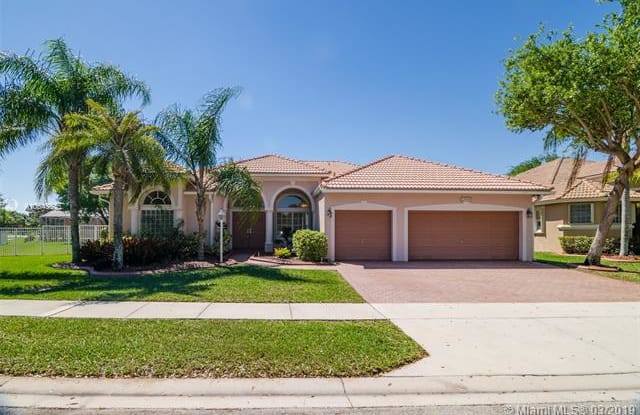 13700 NW 21st St - 13700 Northwest 21st Street, Pembroke Pines, FL 33028