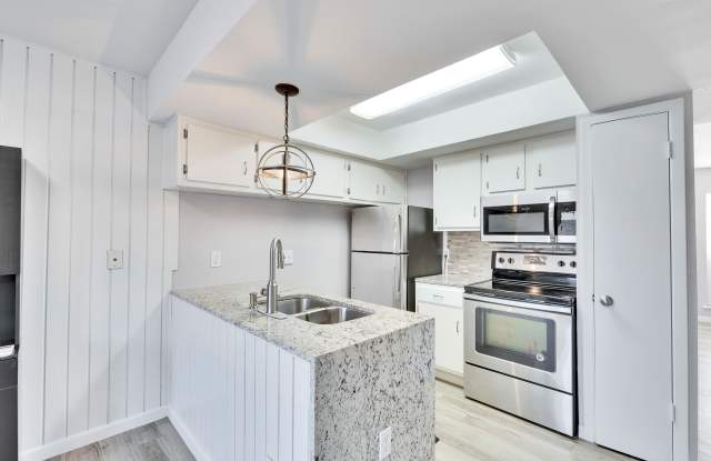 2705 Northeast Dr #A - 1