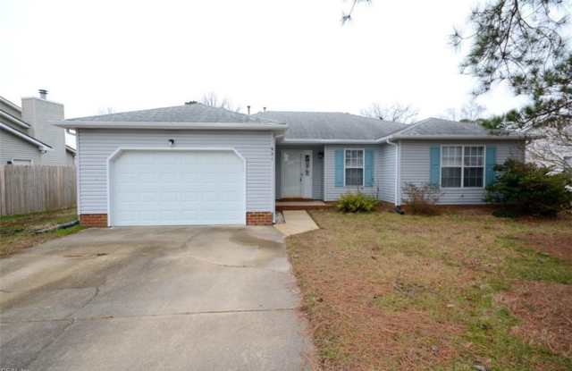 3 bed ranch home in Ocean Lakes!