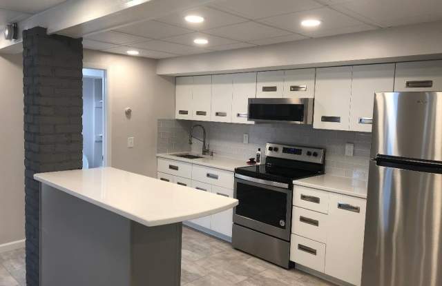 Photo of 6 FERRY Street unit: Studio