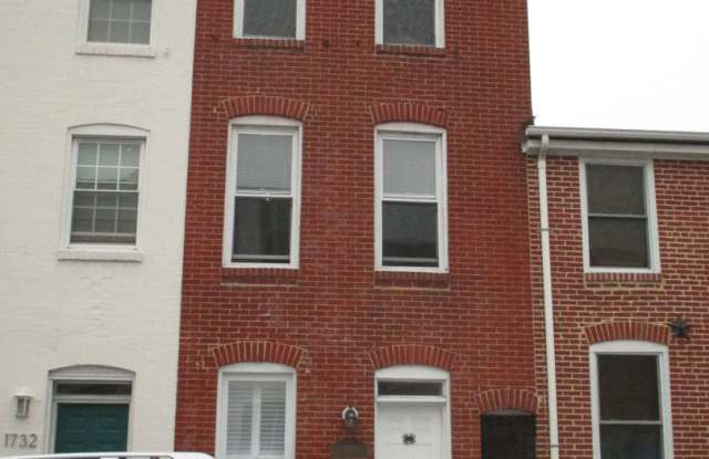 Federal Hill Renovated 2BR/2BA Townhome - Parking for 2! photos photos