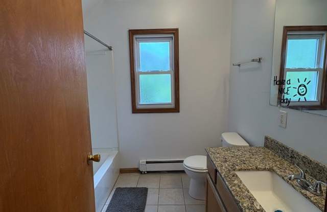 420 Ballard (Sandy McFiddish LLC)